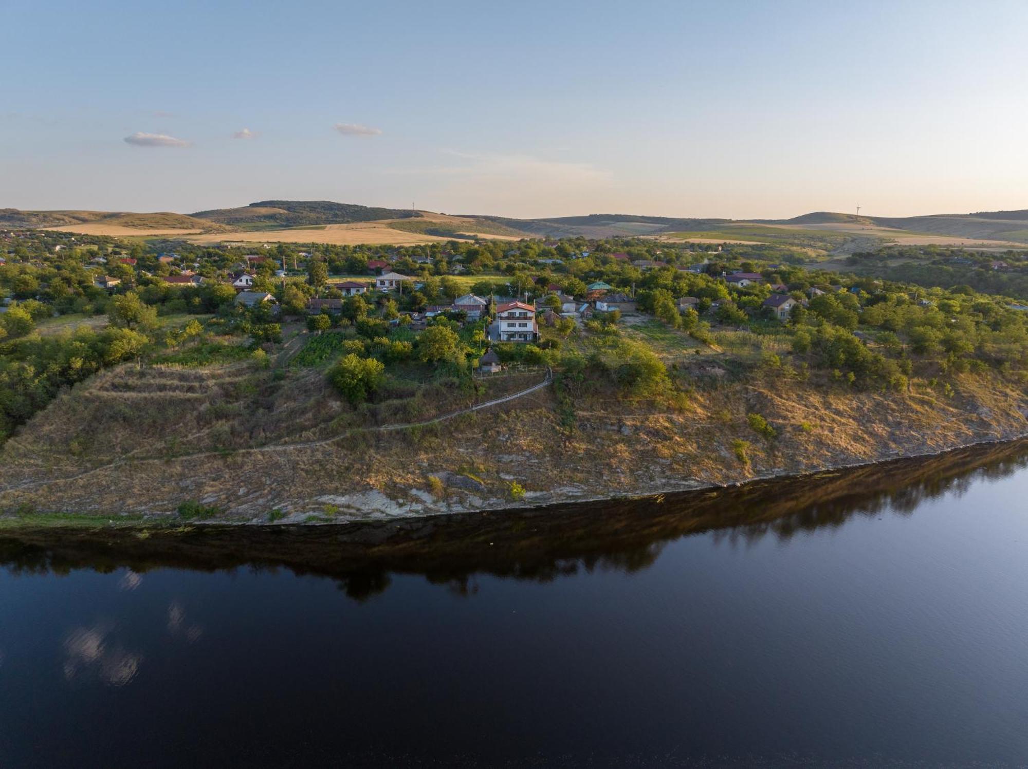 Laguna Nuferilor Habitat Somova Exterior photo