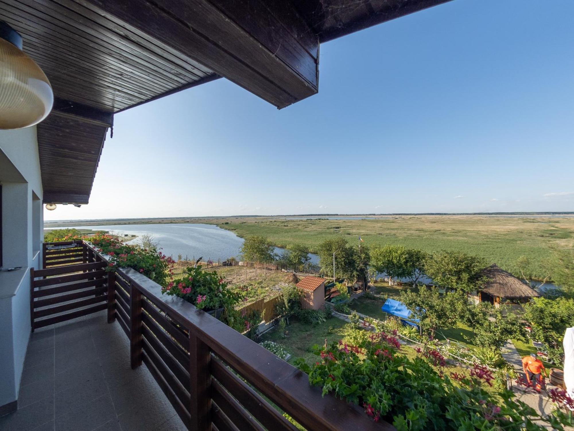 Laguna Nuferilor Habitat Somova Exterior photo